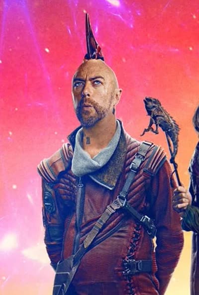 Sean Gunn as Kraglin Obfonteri